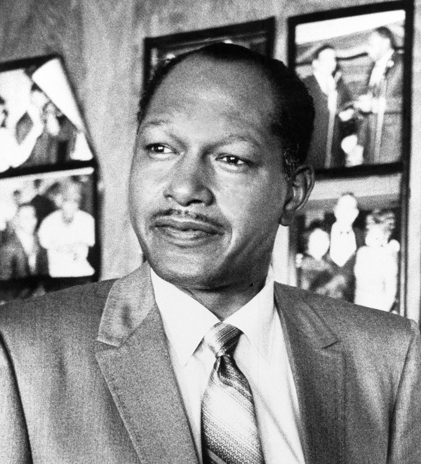 1973: Tom Bradley